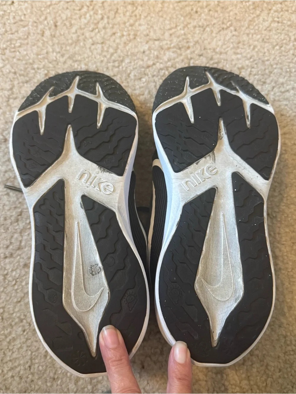NIKE LITTLE KIDS' NIKE STAR RUNNER 4 RUNNING SHOES size 6.5Y